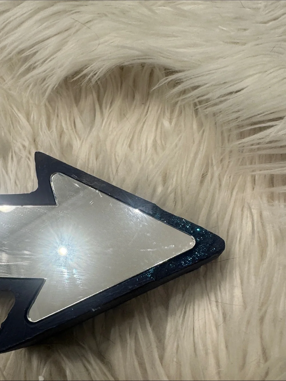Decorative Arrow Wall Mirror in Navy Blue